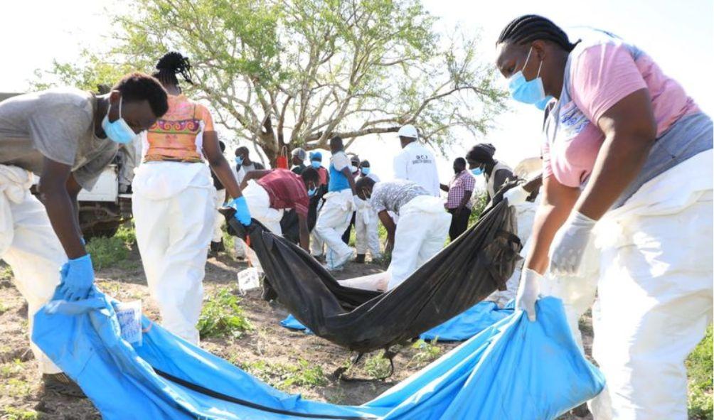 File image of bodies being extracted from Shakahola forest.