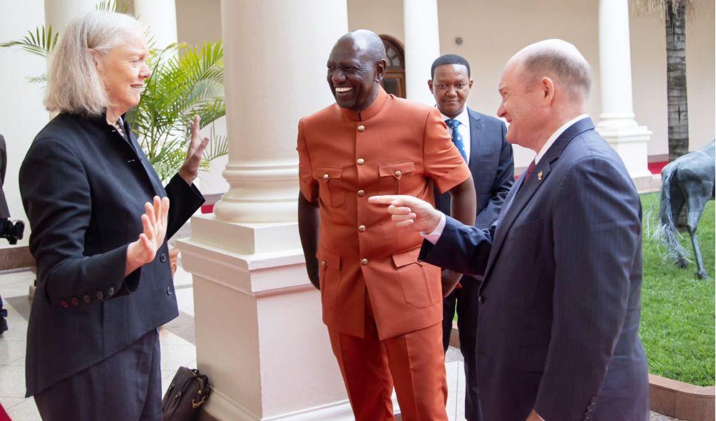 Ruto Responds to Raila on U.S. Ambassador Remarks: 'Who Is Rogue Between The Two?'