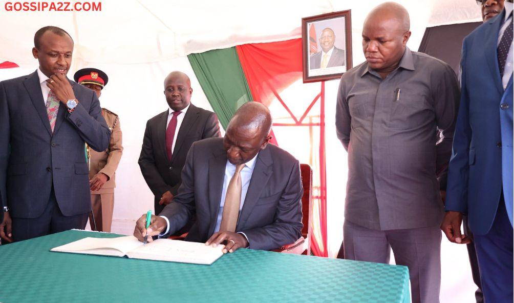 Ruto Grants Charter to Kenya's Open University