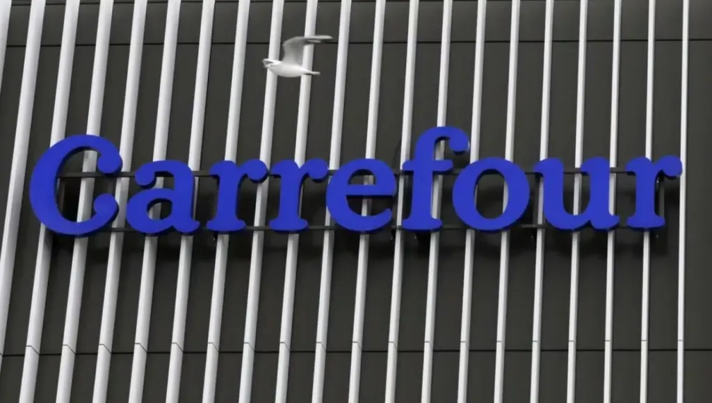 The logo of Carrefour is seen at a Carrefour Hypermarket store in Nice, France, February 17, 2021. REUTERS/Eric Gaillard