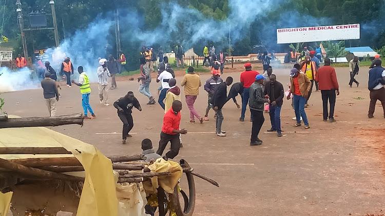 Protesting youth face off with police in Bobasi, Kisii