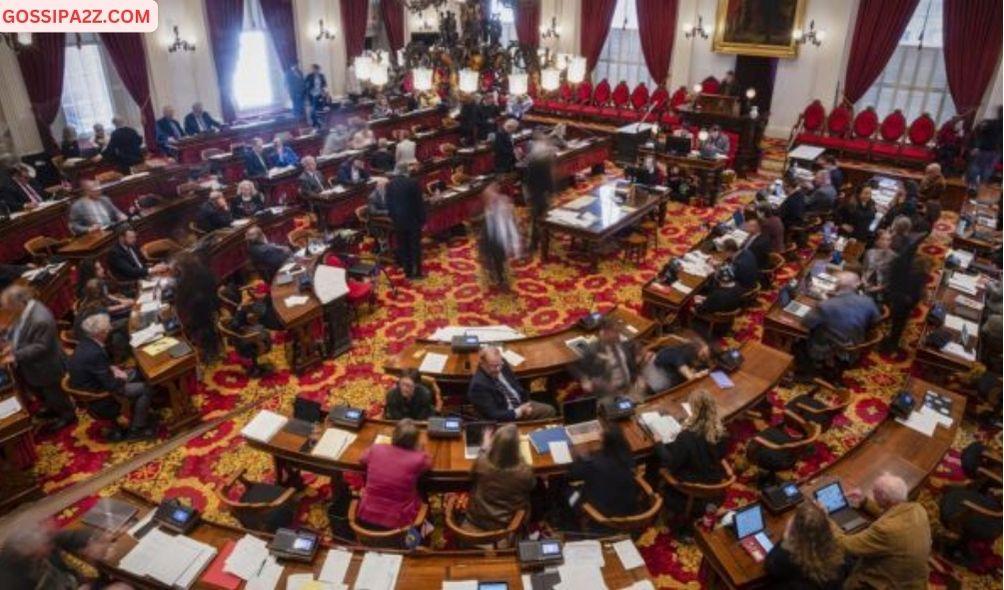 Several politicians during a session at the Vermont House of Representatives