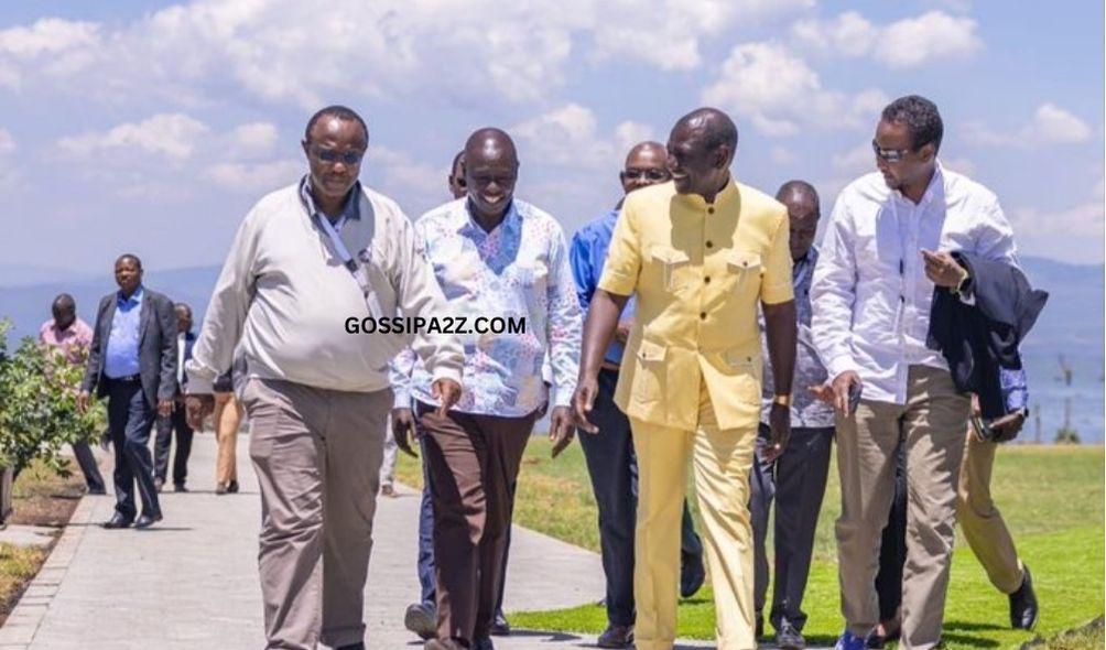 President William Ruto (centre), his deputy Rigathi Gachagua (second from left) and economic advisor David Ndii (left) engage in discussions during a retreat in Naivasha on February 21, 2024.