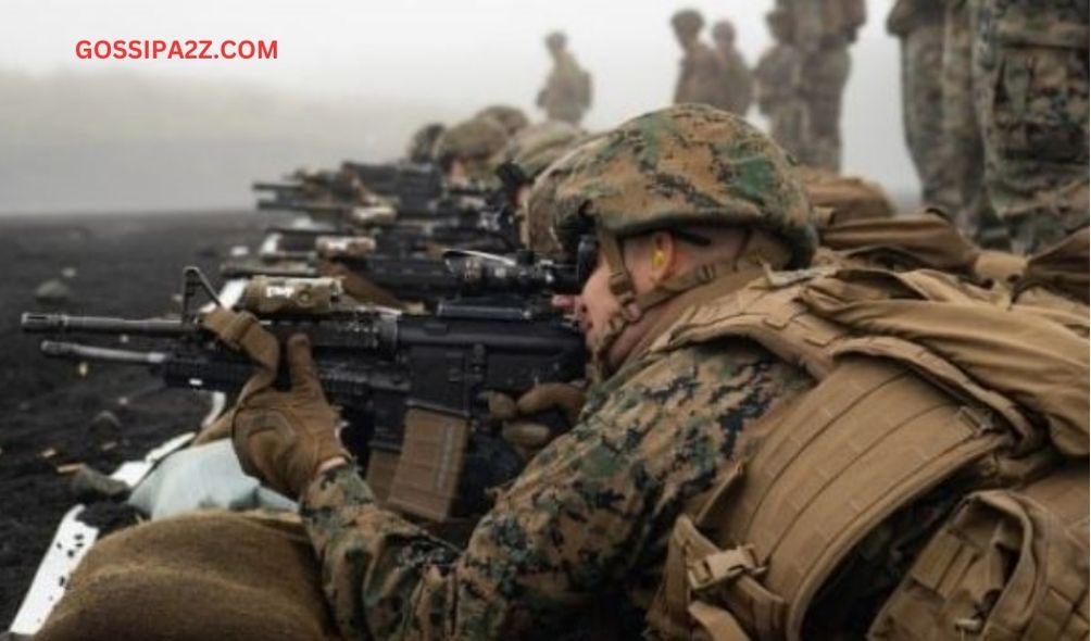 Several soldiers from the US Marine Corps Infantry during an operation