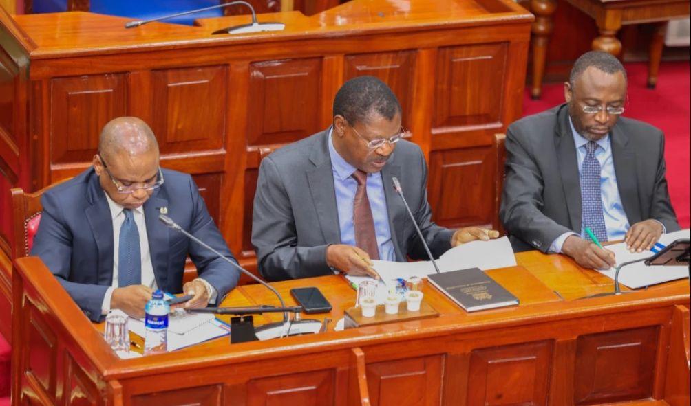 Speakers Amason Kingi (Senate), Moses Wetangula (National Assembly) and Jeremiah Nyegenye the Senate Clerk and Secretary to the PSC during a meeting with media stakeholders on July 17, 2024.