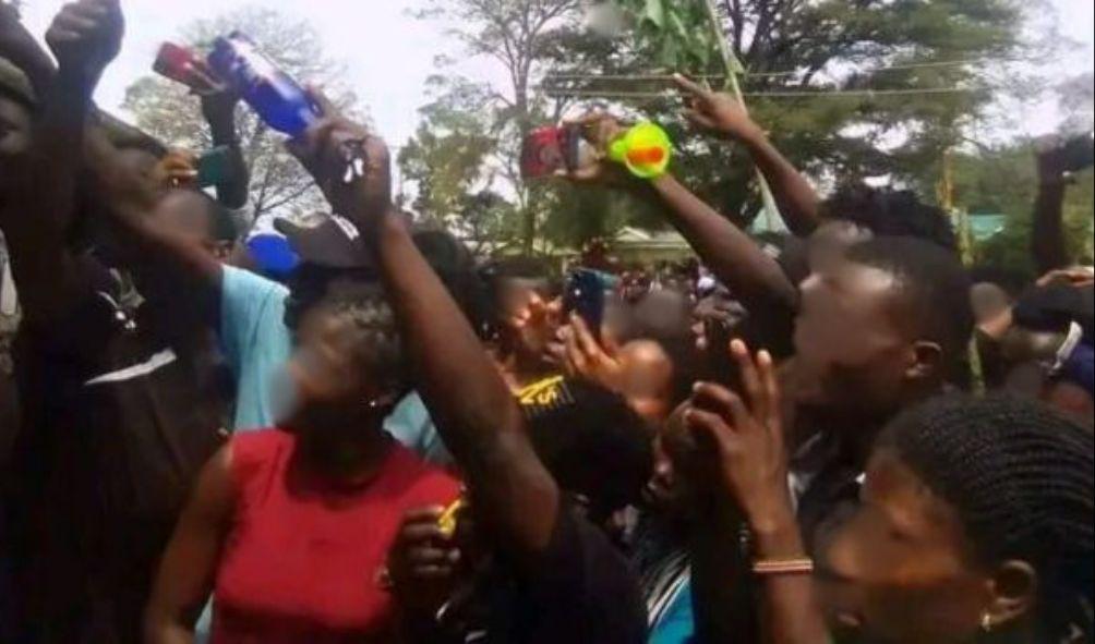 Bungoma National Polytechnic students demonstrating along the Kandunyi town on October 8, 2024