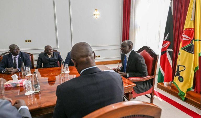 File image of William Ruto’s meeting with Opposition Hold-Out Group delegation