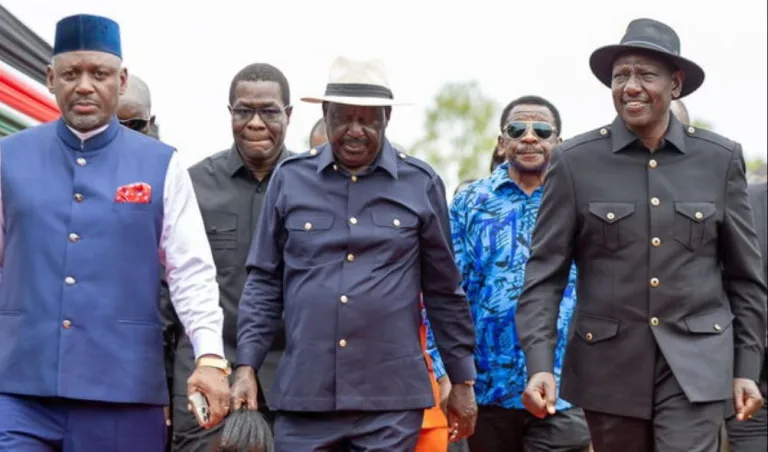 President William Ruto (right), accompanied by ODM leader Raila Odinga (centre) and other leaders