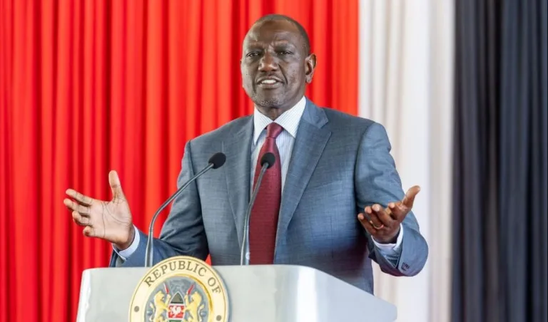 RUTO UNLEASHES ON KALONZO: “YOU’VE HAD 40 YEARS AND STILL NO ROAD HOME!” President William Ruto/PCS